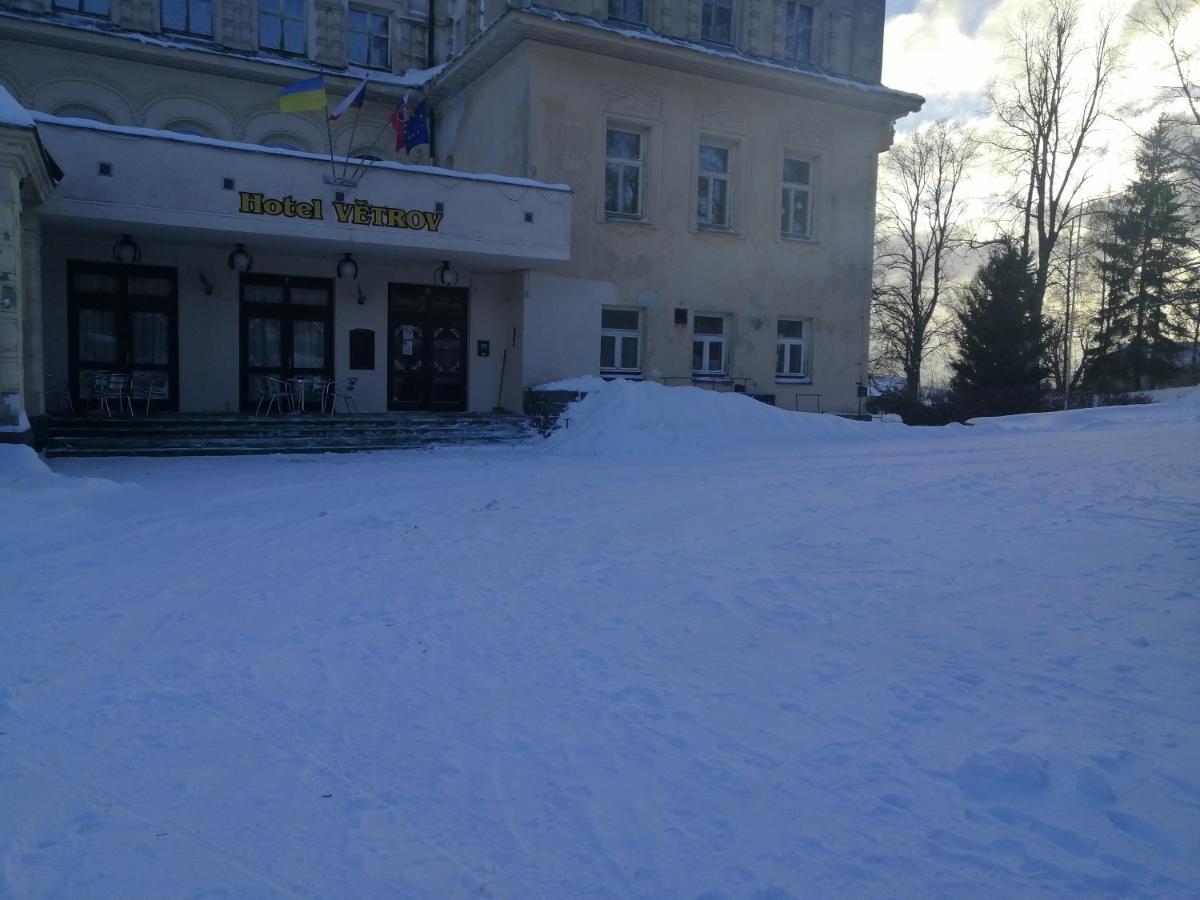 Hotel Vetrov Vysoké nad Jizerou Exterior foto